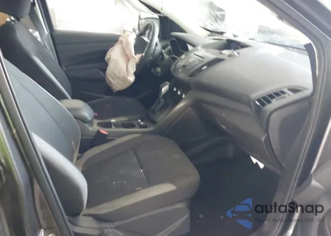 2016 Ford Escape S from USA, damaged, VIN 1FMCU0F77GUA60085